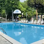 Alexander Hotel 3*