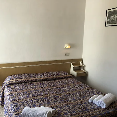 Hotel Alexander 3*